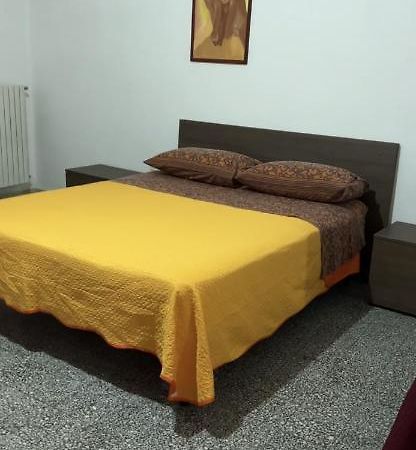 Handy San Benedetto Διαμέρισμα Μπρίντιζι Εξωτερικό φωτογραφία